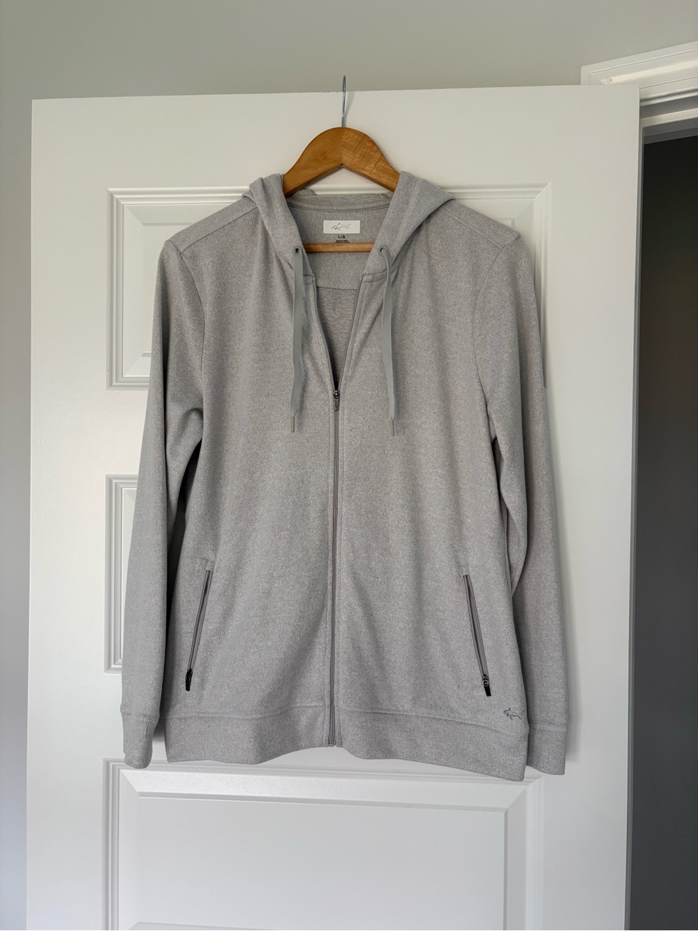 NWOT Greg Norman Collection Heather Gray Zip Up Lightweight Beachy Hoodie